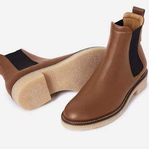 Everlane The Italian Leather Chelsea Boot size 9.5